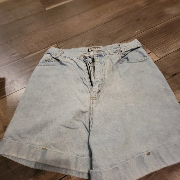 Cenza by Palmetto's Pants - Vintage high waist shorts- Cenza by Palmetto's Size 10 light Blue Denim cuffed